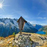 Bergblick - Two-level Penthouse With Rooftop Terrace & Mountain View By Alpenluxus Collection *