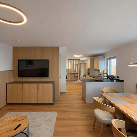 Bergblick - Two-level Penthouse With Rooftop Terrace & Mountain View By Alpenluxus Collection